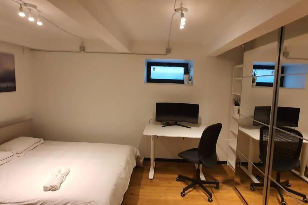Dana-Entire Apartment Very Quiet And Central 2 Reval Esterno foto